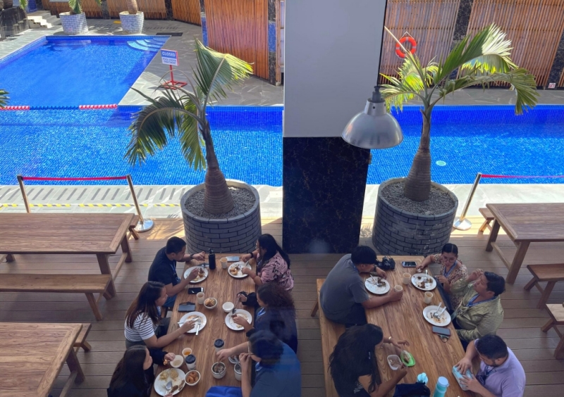 フィリピン留学 Cebu21 - GLC-Swimming Pool-3